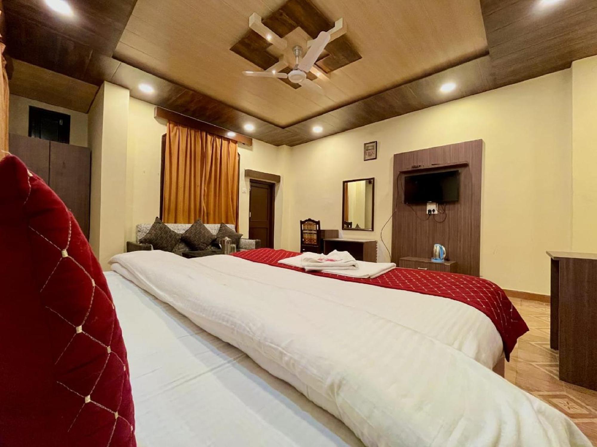 Sparkle Star Resort Khajjiar Екстериор снимка