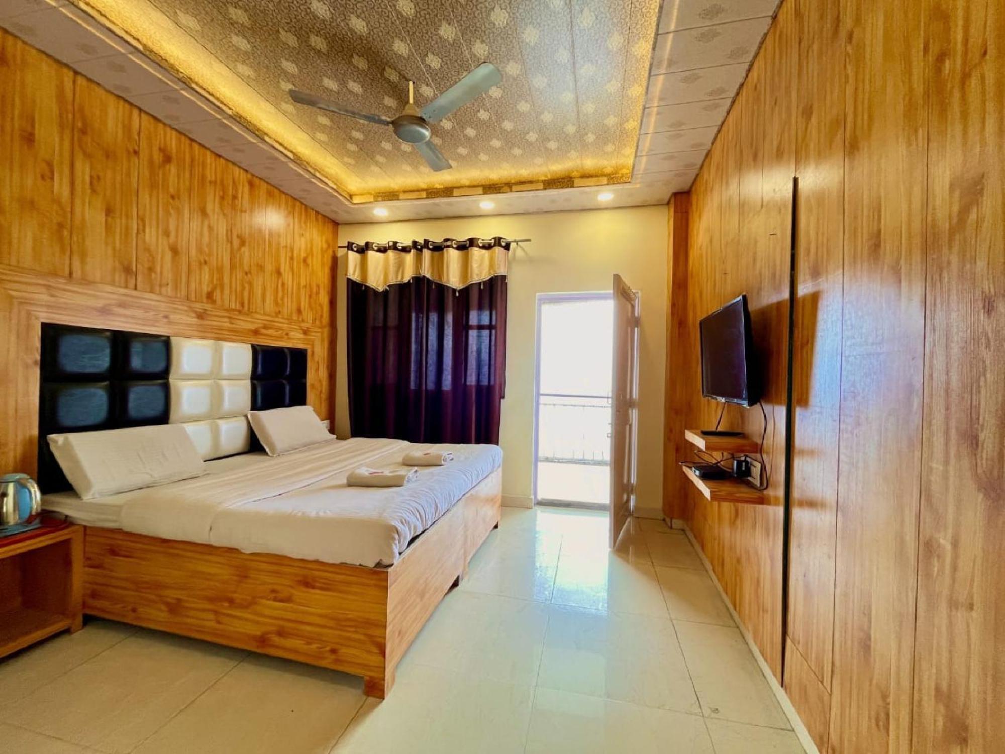 Sparkle Star Resort Khajjiar Екстериор снимка